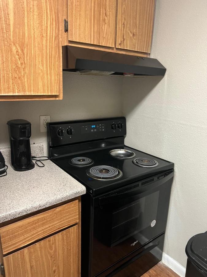 Lovely 1-Bedroom Townhome With Nice Amenities Houston Exterior photo